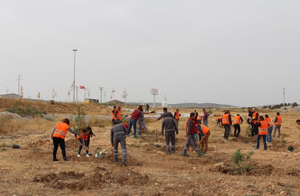 Esan Magnezyum Tesisimizde 2. Ağaç Dikim Şenliğimizi Yaptık